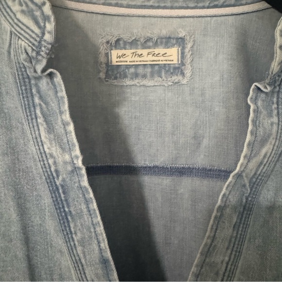 Free People We The Free Jude Denim Pullover Indigo Size Medium - Picture 3 of 11